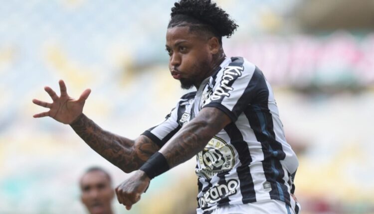 Inter: jogador apaga fotos do Grêmio e aumenta rumor