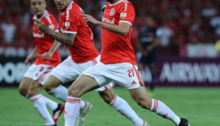 Internacional começa a temporada 2022 com dois desfalques