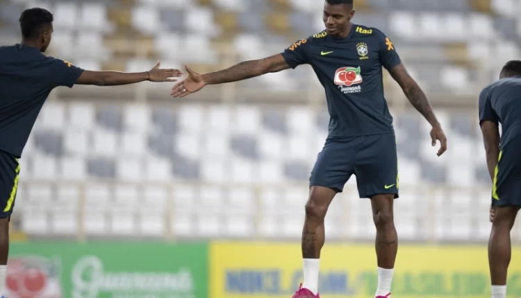 Reforço do Inter, Wesley Moraes quer jogar a Copa do Mundo deste ano.