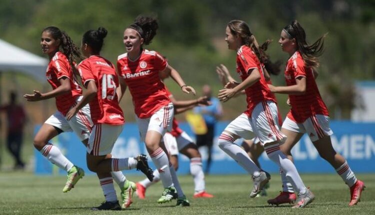 Como assistir ao vivo Internacional x Real Brasília pela Supercopa Feminina