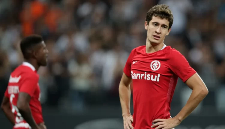 Rodrigo Dourado está na mira do futebol turco e pode deixar o Internacional.