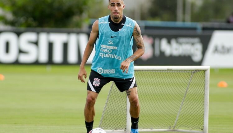 Gabriel viu o empate do Internacional contra o Novo Hamburgo no Beira-Rio.