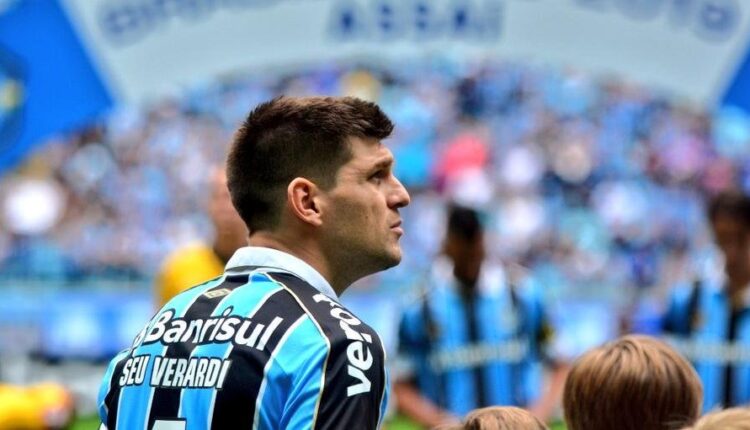 Ídolo do Grêmio, Kannemann falou o que achou da provocação de Patrick no GreNal 434.