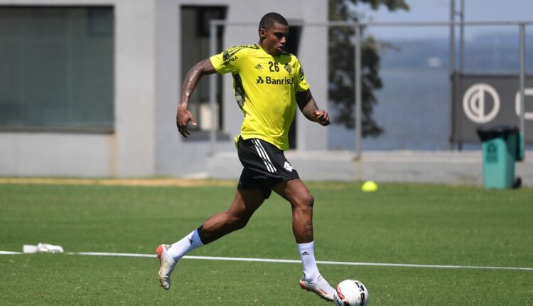 Wesley Moraes mostra capacidade, mas precisa ser melhor aproveitado no Internacional.