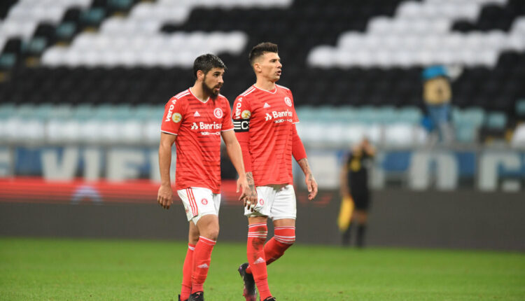 Inter propôs troca de Cuesta por Bruno Méndez ao Corinthians.