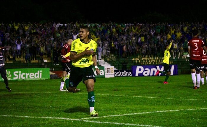 Ypiranga vence o Brasil por 3 a 1 e chega a final do Gauchão