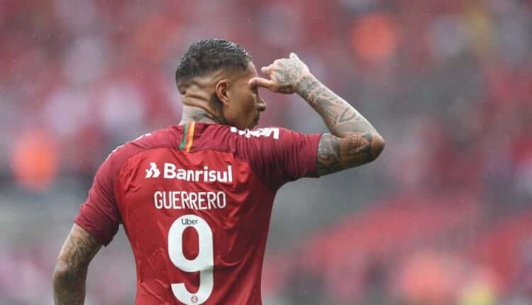 Guerrero está sem time desde o Internacional e sonha com a Copa do Mundo.