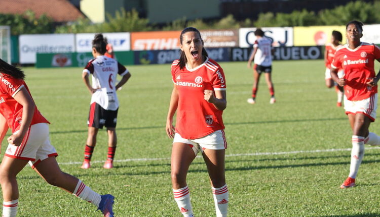 Milene Fernandes fez gol contra o Flamengo pelo Brasileirão Feminino 2022 | Foto: João Callegari / SC Internacional