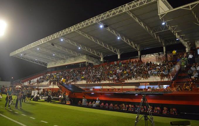Na Sul-Americana, time fica sem estádio e precisa procurar outra casa.